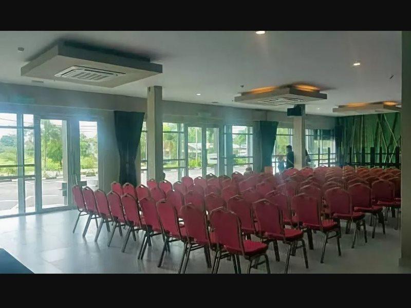 Ants Hotel Kangar Exterior foto