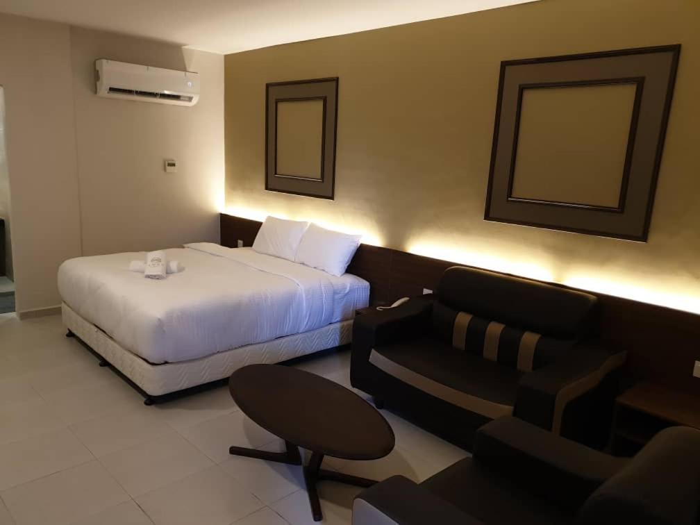 Ants Hotel Kangar Exterior foto