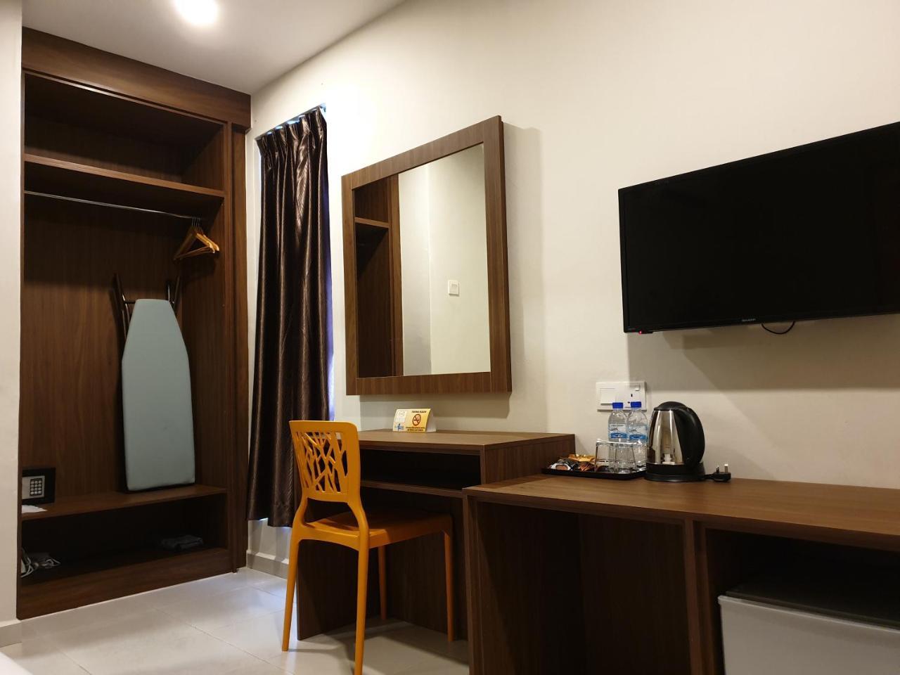 Ants Hotel Kangar Exterior foto